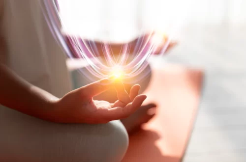 Thérapeute Holistique Intuitive quantique énergéticienne basée dans le PACA